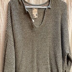 Blu Pepper Gray V-Neck Sweater